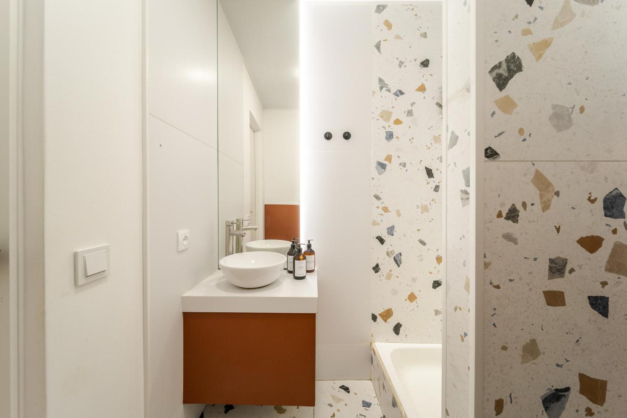 Netflix And Chill Apartment Lviv Luaran gambar