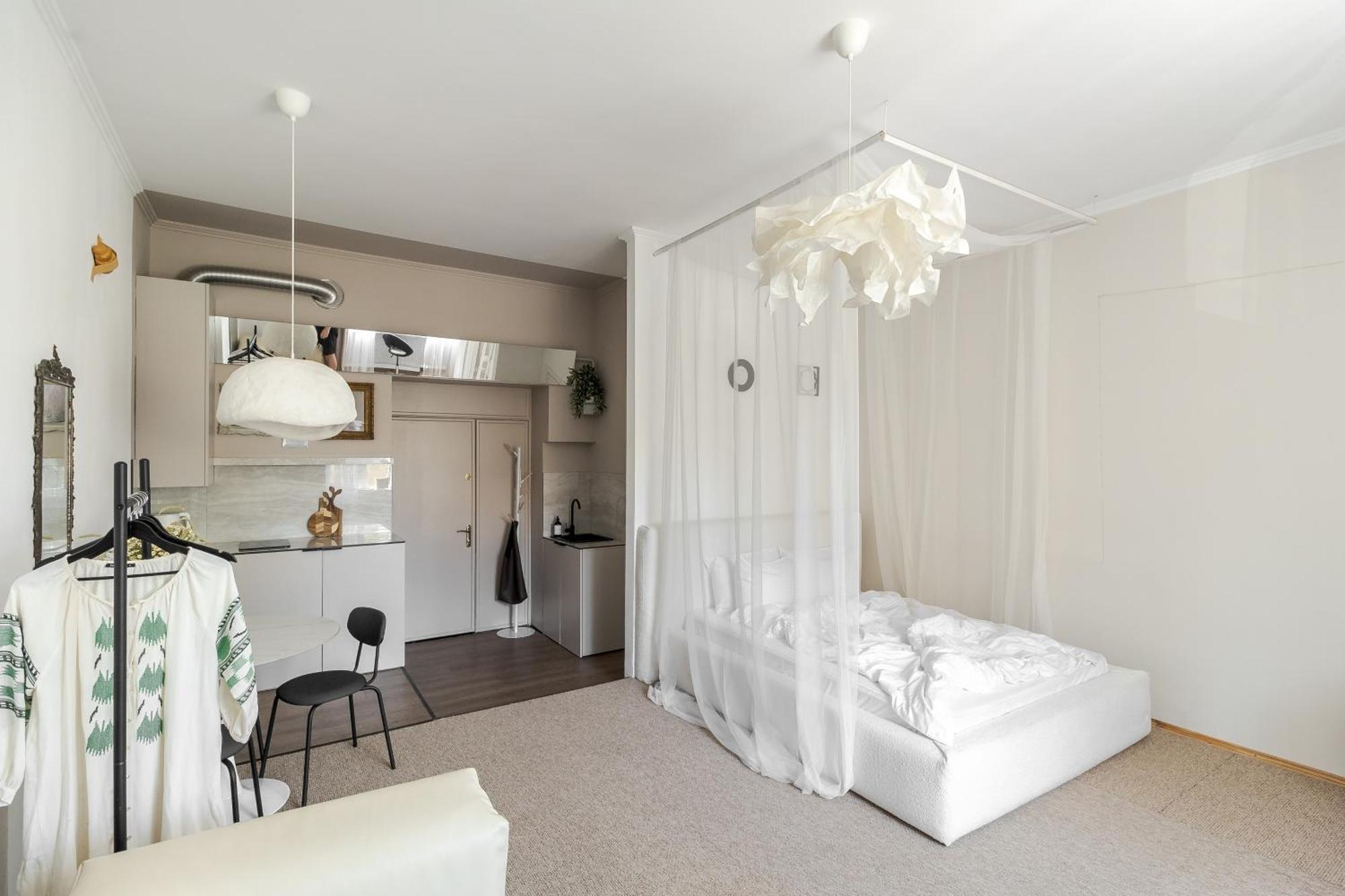 Netflix And Chill Apartment Lviv Luaran gambar
