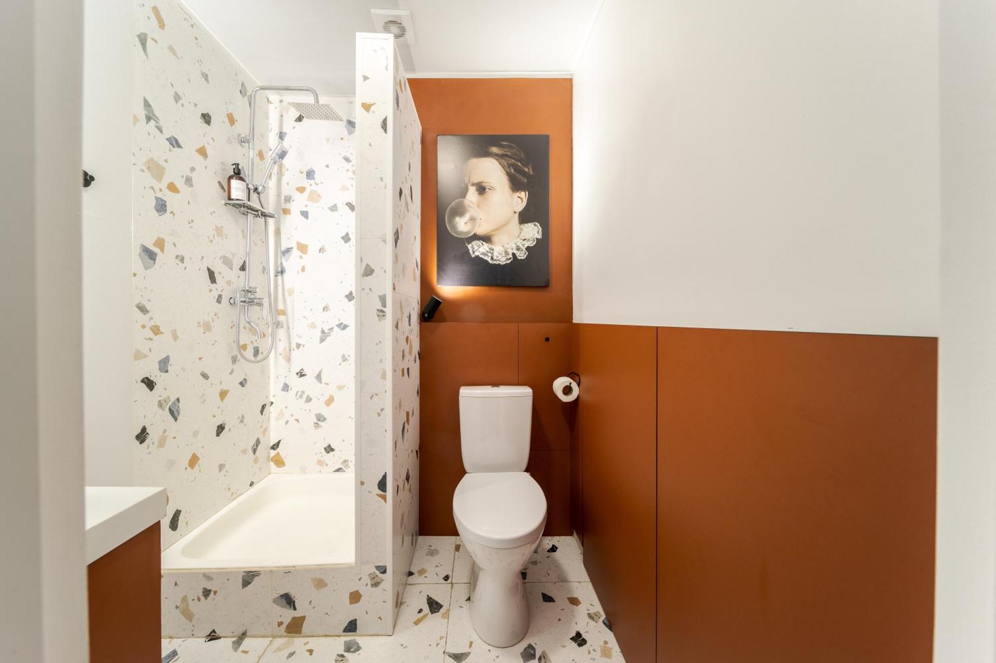 Netflix And Chill Apartment Lviv Luaran gambar